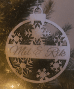 Alternative view of Kerstbal sneeuwmotief in hout met uw eigen tekst